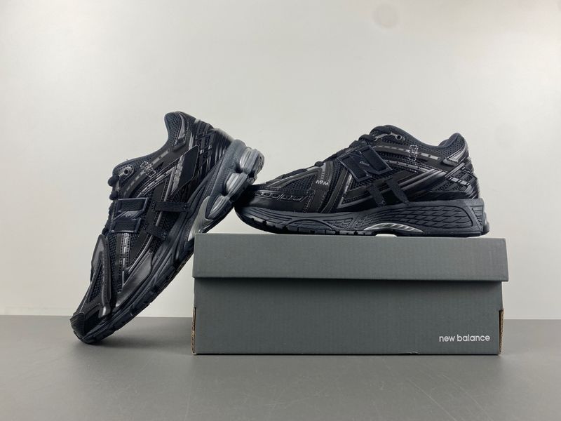 New Balance 1906A Black  M1906AF
