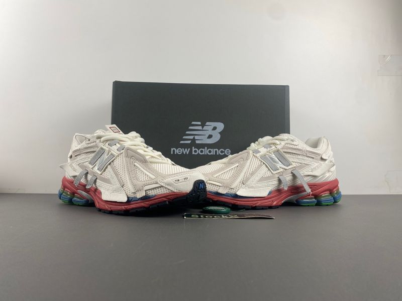 New Balance 1906A Sea Salt Astro Dust  M1906AB