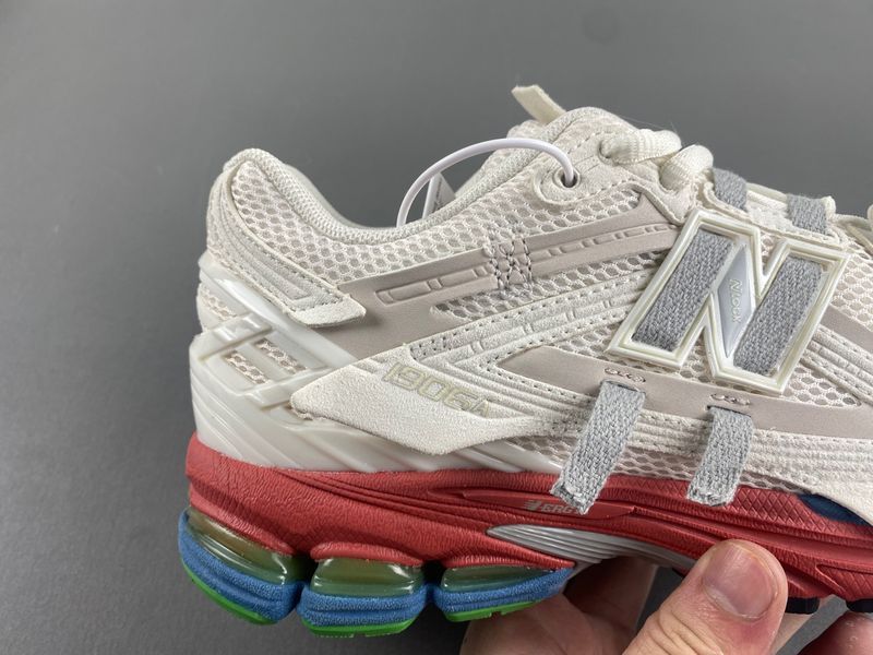 New Balance 1906A Sea Salt Astro Dust  M1906AB