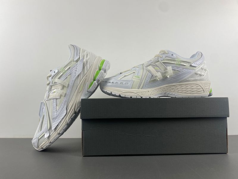 New Balance U1906AE