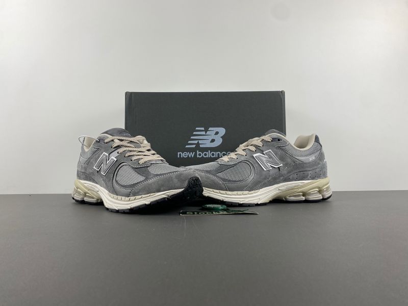New Balance 2002R Shadow Grey  M2002RNM