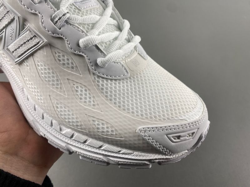 New Balance 1906W White Silver Metallic U1906WFC