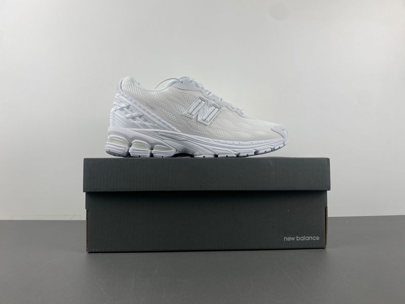 New Balance 1906W White Silver Metallic U1906WFC
