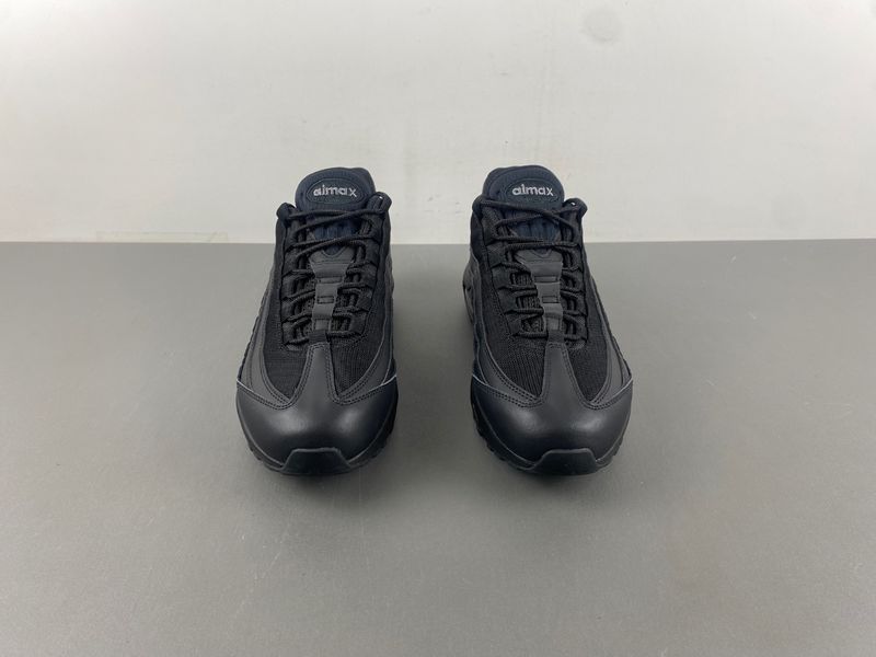 Air Max 95 Essential Triple Black  CI3705-001