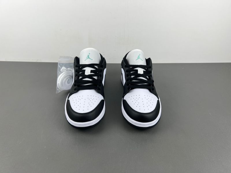 Air Jordan 1 Retro Low Panda 5553558-131