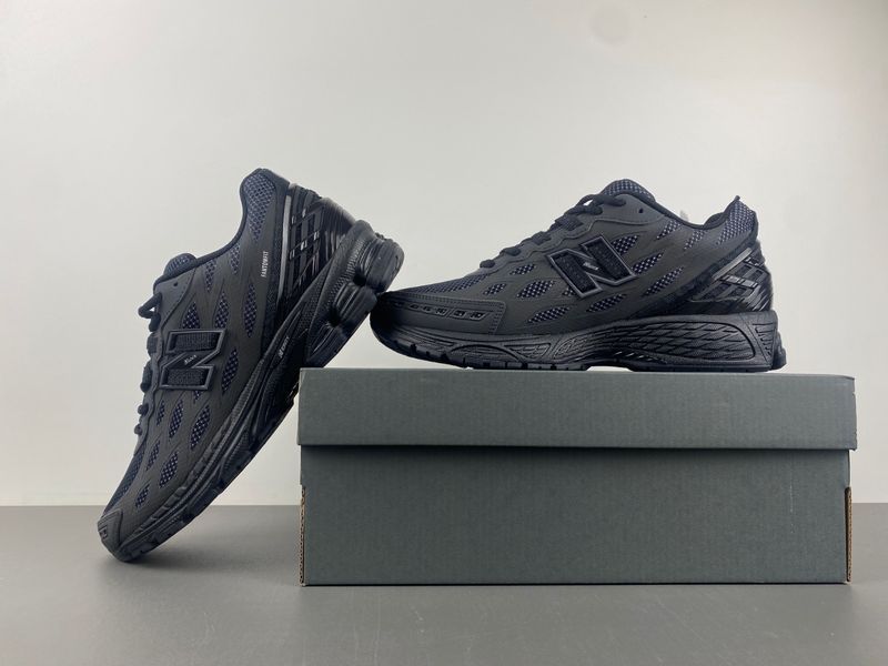 New Balance 1906W Black Silver Metallic U1906WFD