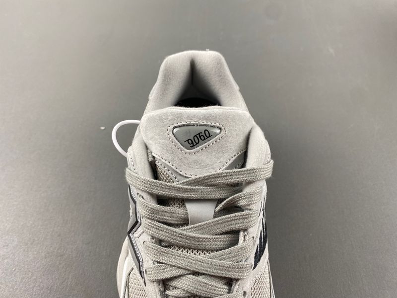New Balance 9060 Silver Metallic Grey U9060JGR