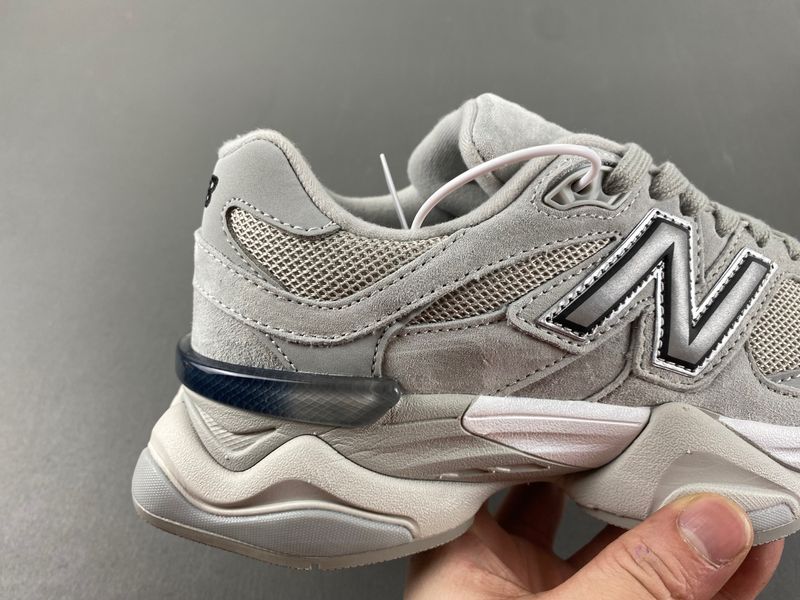 New Balance 9060 Silver Metallic Grey U9060JGR