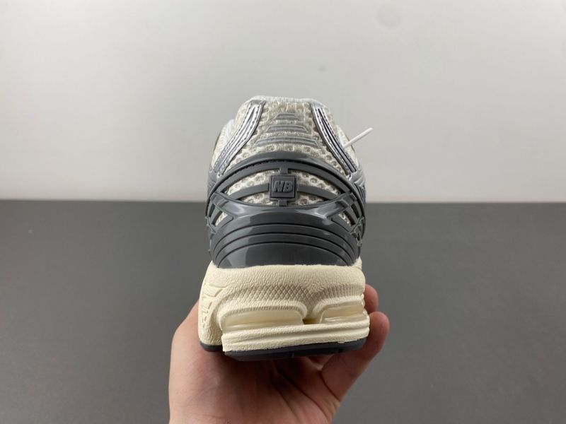 New Balance 1906R Moonrock Silver M1906RFS