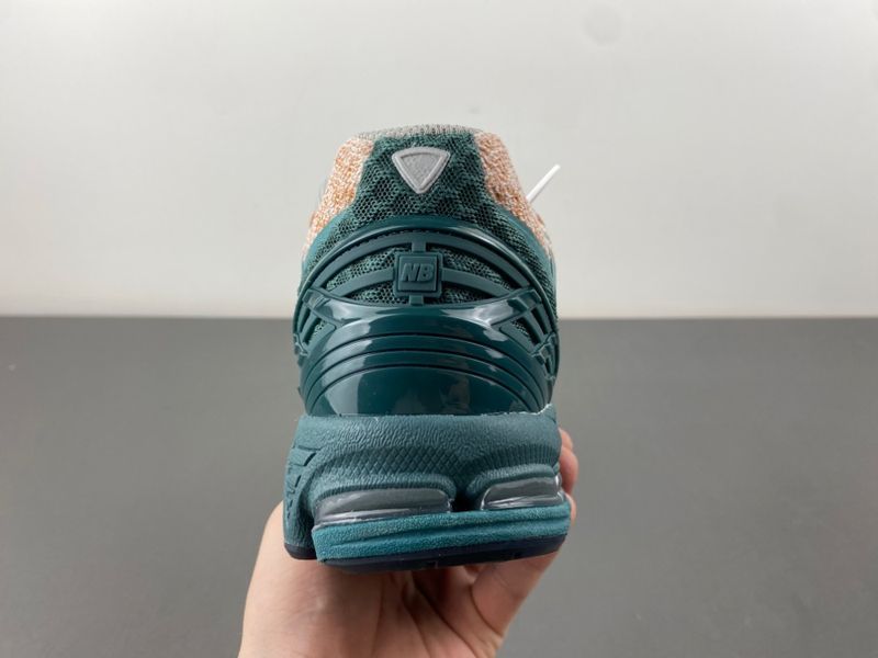 New Balance 1906W New Spruce Light Sparrow  U1906WFB