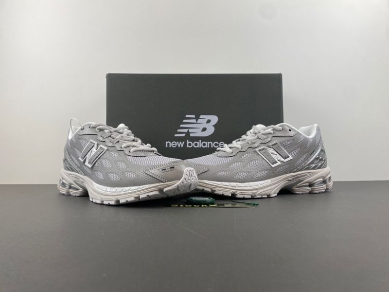 New Balance 1906W Silver Metallic  U1906WFE
