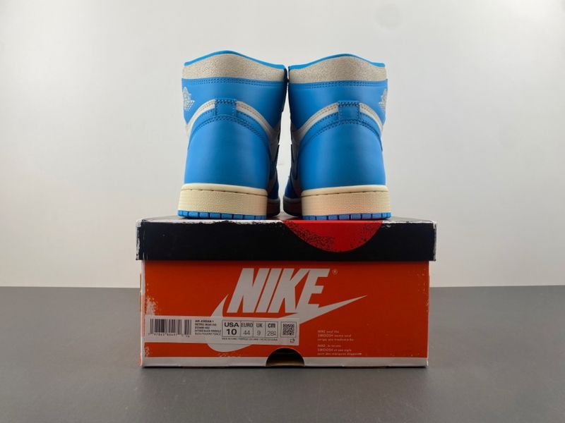 Air Jordan 1 Retro UNC Reimagined DZ5485-402