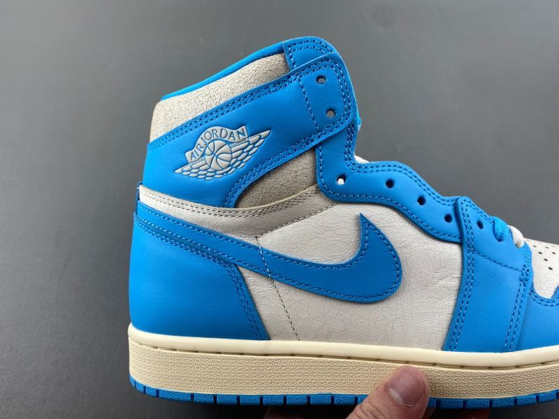 Air Jordan 1 Retro UNC Reimagined DZ5485-402