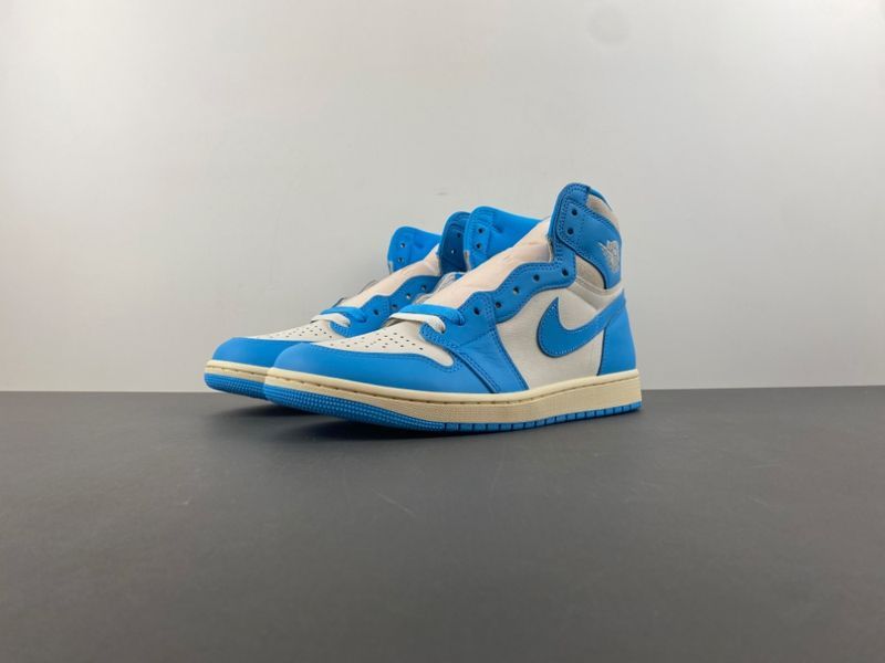 Air Jordan 1 Retro UNC Reimagined DZ5485-402
