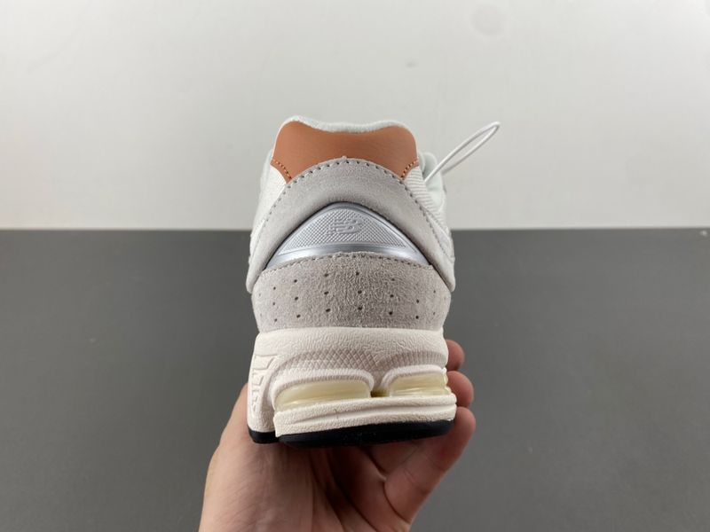 New Balance 2002R Reflection Sepia M2002REC
