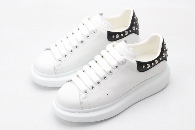 A*exander M*queen Sneaker