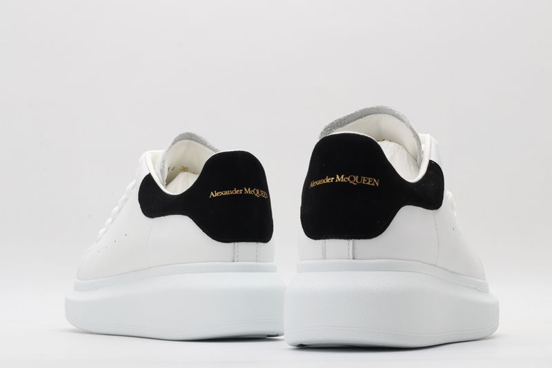 A*exander M*queen Sneaker