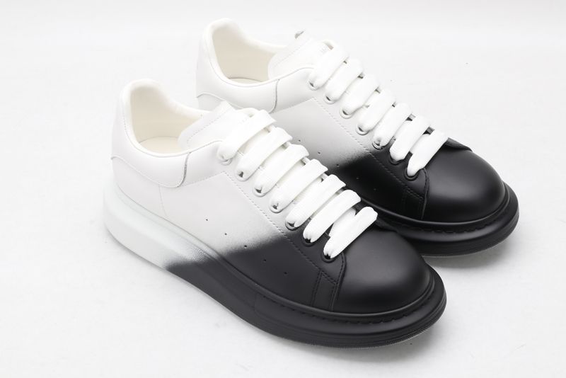 A*exander M*queen Sneaker