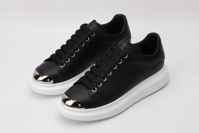 A*exander M*queen Sneaker