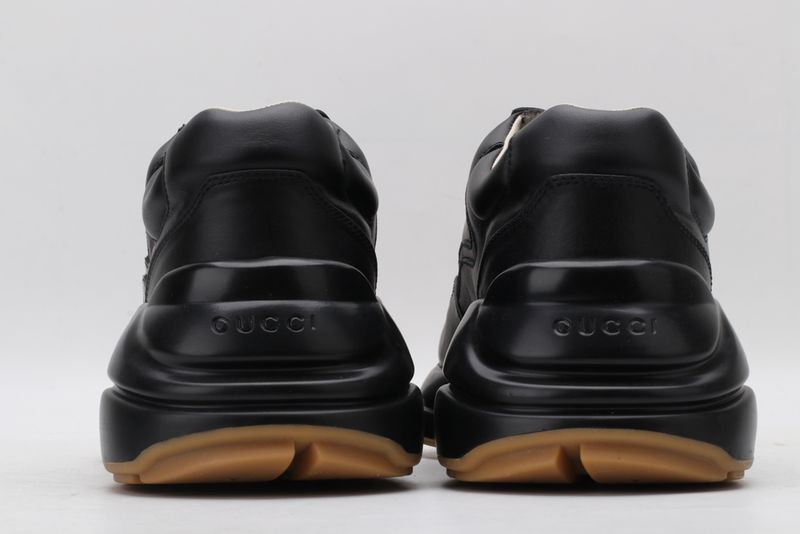 G*cci Sneaker