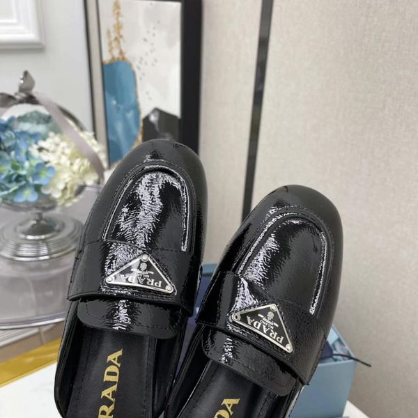 Women P*rada Top Slipper