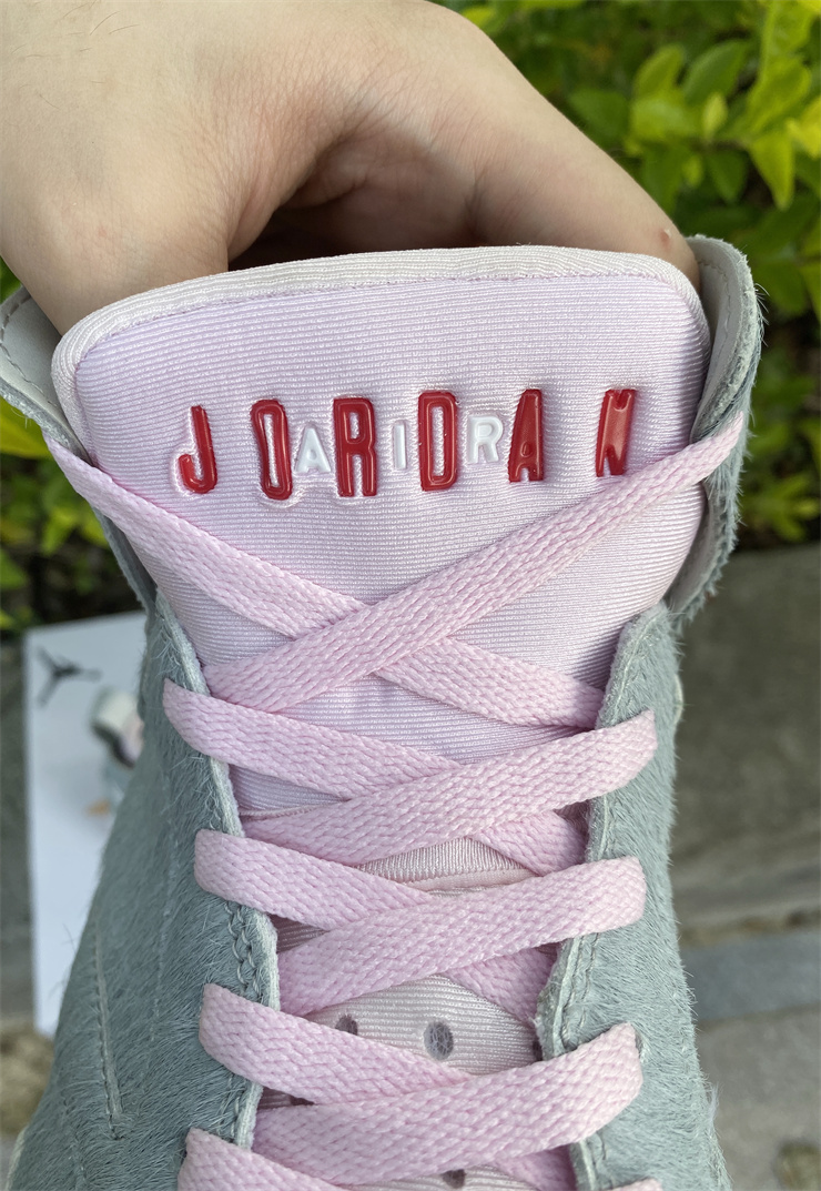 Air Jordan 7 Retro Neutral Grey  CT8528-002
