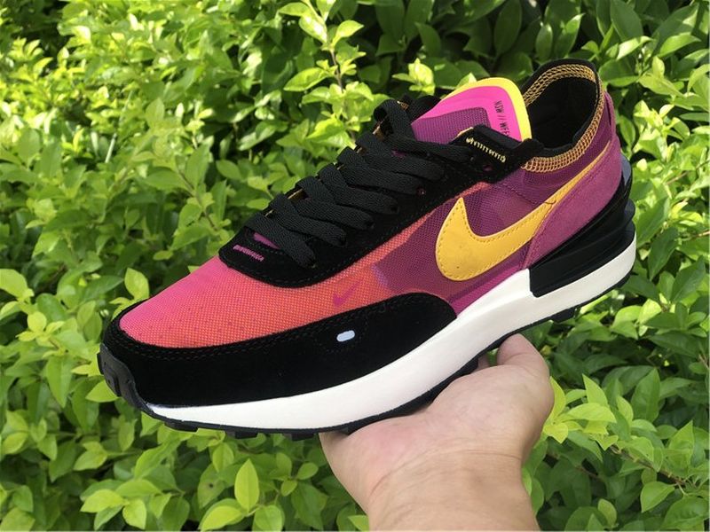 NIKE Waffle One DA7995-600
