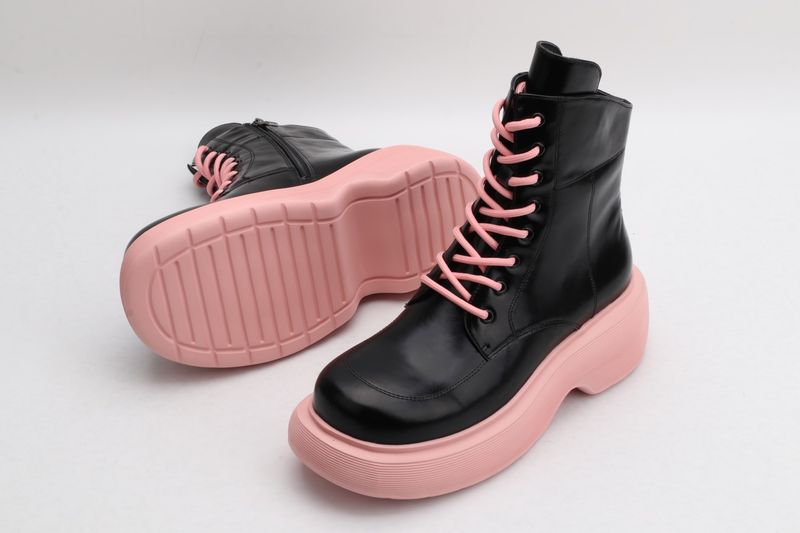 Women D*YMONLATRY Top Sneaker