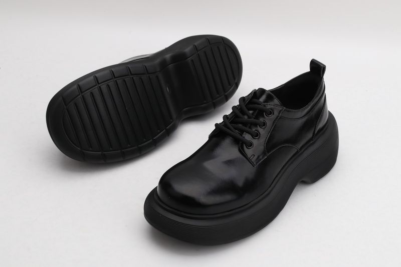 Women D*YMONLATRY Top Sneaker