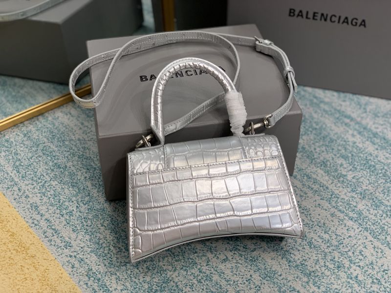 B*alenciaga Top Bag 35