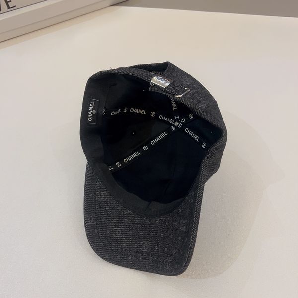 C*hanel  Hats Top XX230420-1