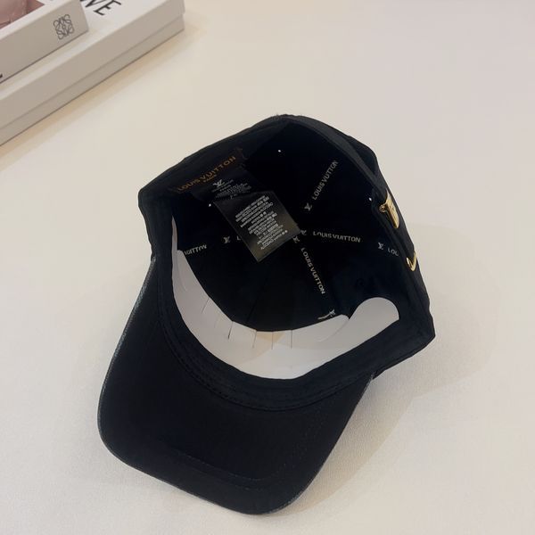L*ouis V*uitton  Hats Top XX230421-1