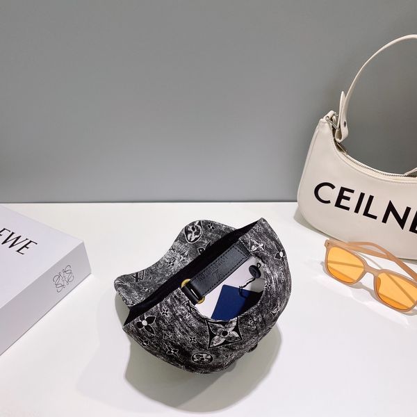 L*ouis V*uitton  Hats Top XX20230518 - 1