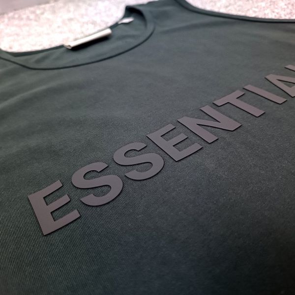 E*ssentials Vest Top Quality WM 20230626-54