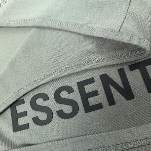 E*ssentials Vest Top Quality WM 20230626-57