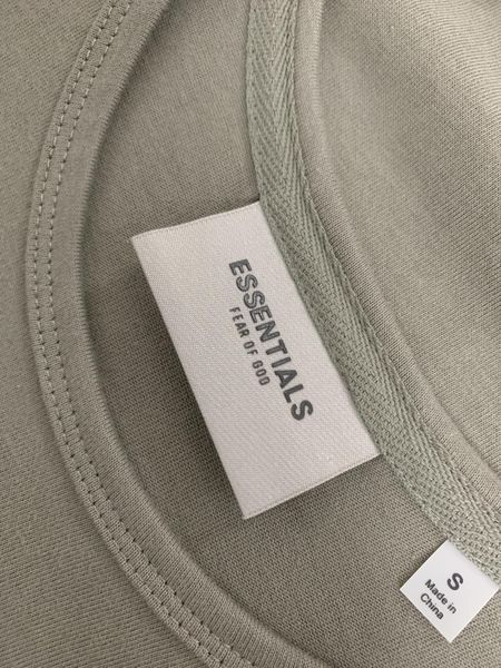 E*ssentials Vest Top Quality WM 20230626-57