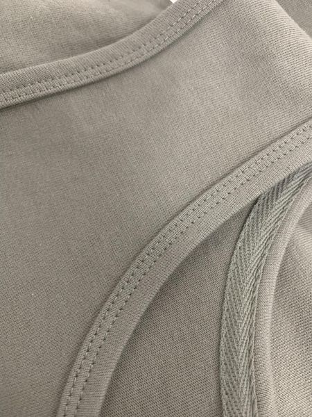 E*ssentials Vest Top Quality WM 20230626-57