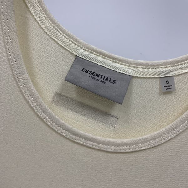 E*ssentials Vest Top Quality WM 20230626-58