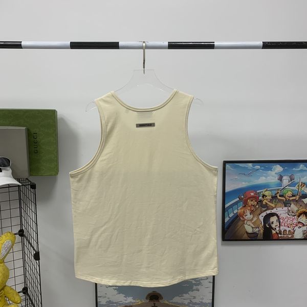 E*ssentials Vest Top Quality WM 20230626-58