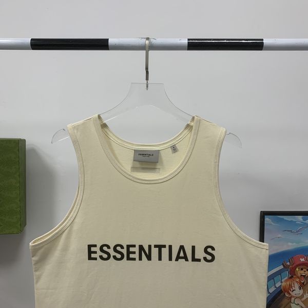 E*ssentials Vest Top Quality WM 20230626-58
