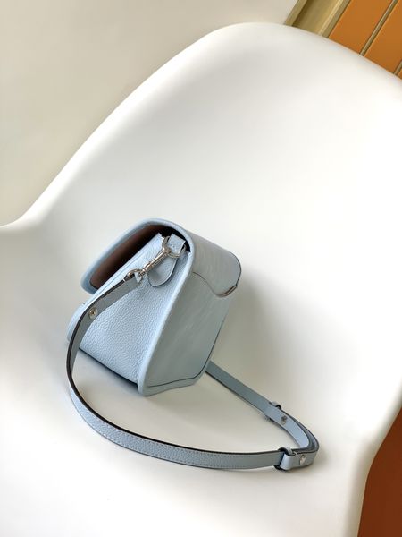 L*ouis V*uitton Crossbody bag Top Quality HT 20231011-84 24.5 x 15.5 x 9cm