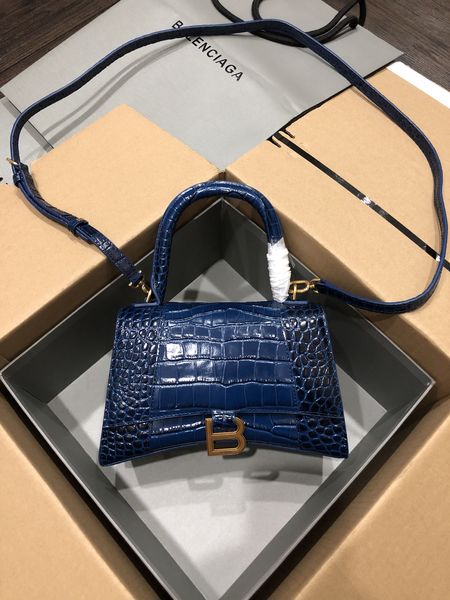 B*alenciaga Crossbody bag Top Quality HT 20231017-113 31*20*12