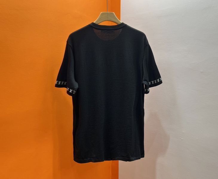 P*rada T-shirt Top Quality D17 20240420-39