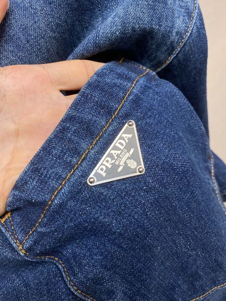 P*rada Coat Top Quality D17 20240515-9