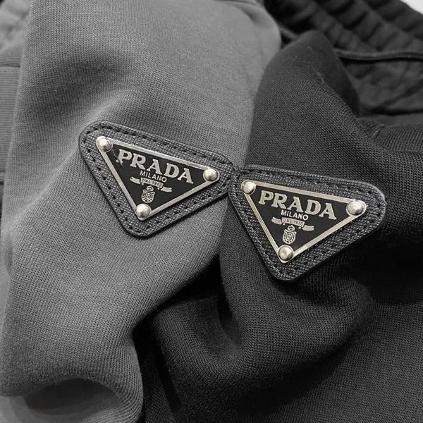 P*rada Pants Top Quality D17 202405025-33