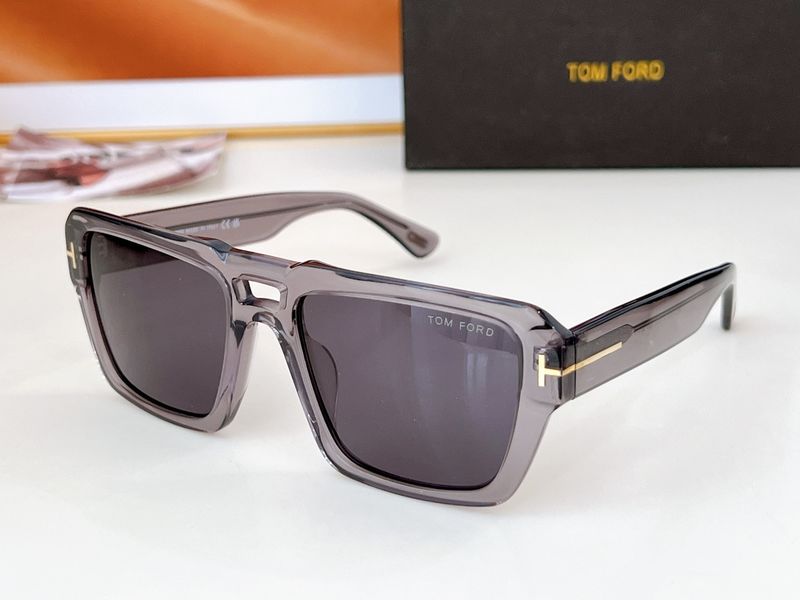 T*omford Glasses Top XX 20240718-69