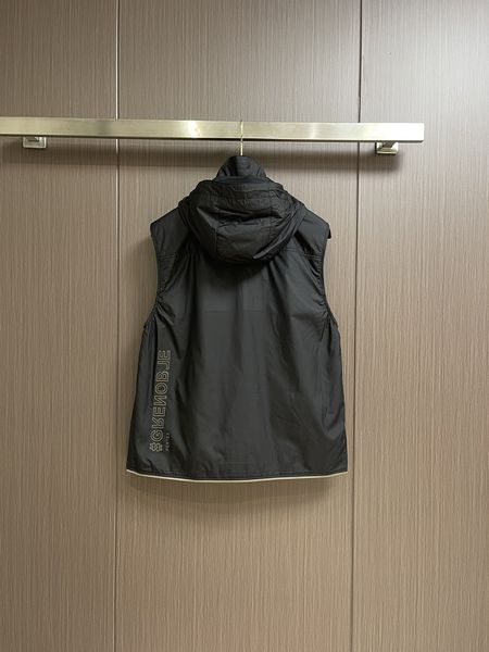 P*rada  Vest Quality D17 20240805-18