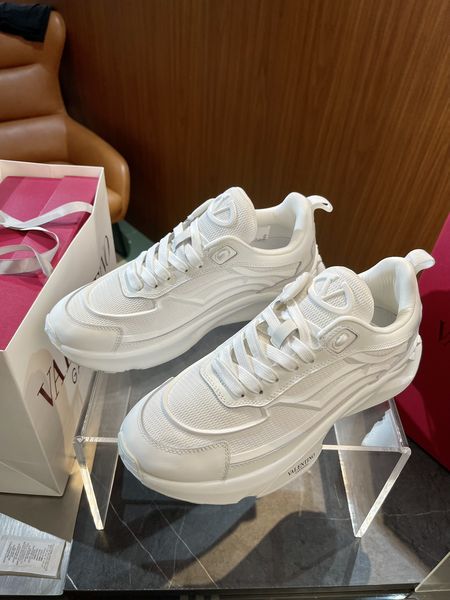 V*alentino Top Sneaker Low RR 20240815-30