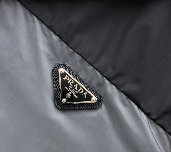 P*rada   Coat Top Quality D17 20240819-57