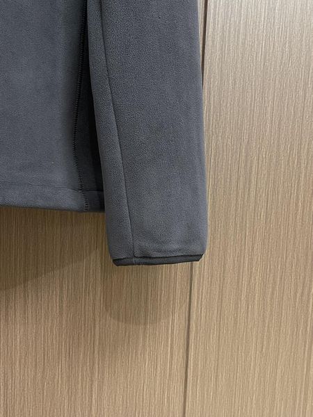 P*rada  Coat Top Quality D17 20240821-19